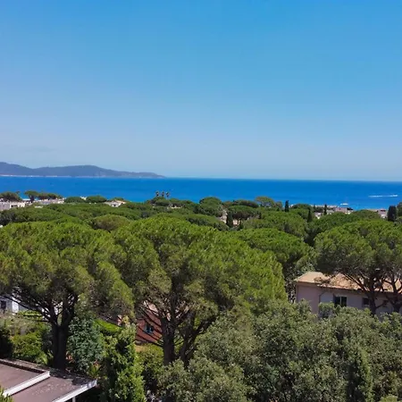 3ch Sur Terrasse Et Jardin Privatif 400m De La Cavalaire-sur-Mer